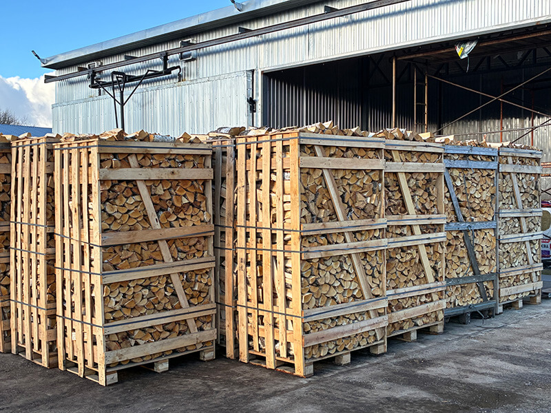 Сухие колотые дрова, влажностью 18-20%, в ящиках 2RM