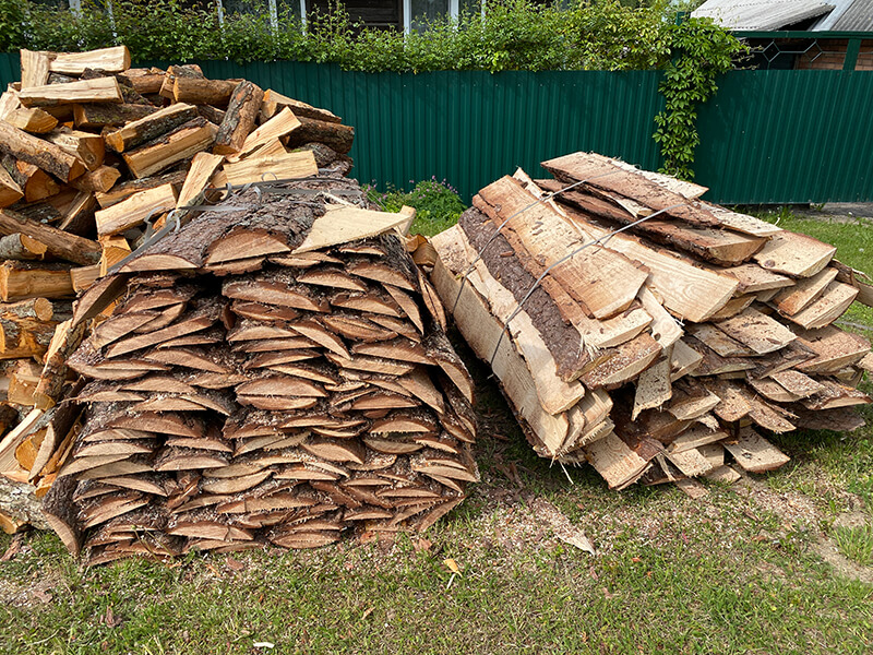 Доставка горбыля вместе с колотыми дровами